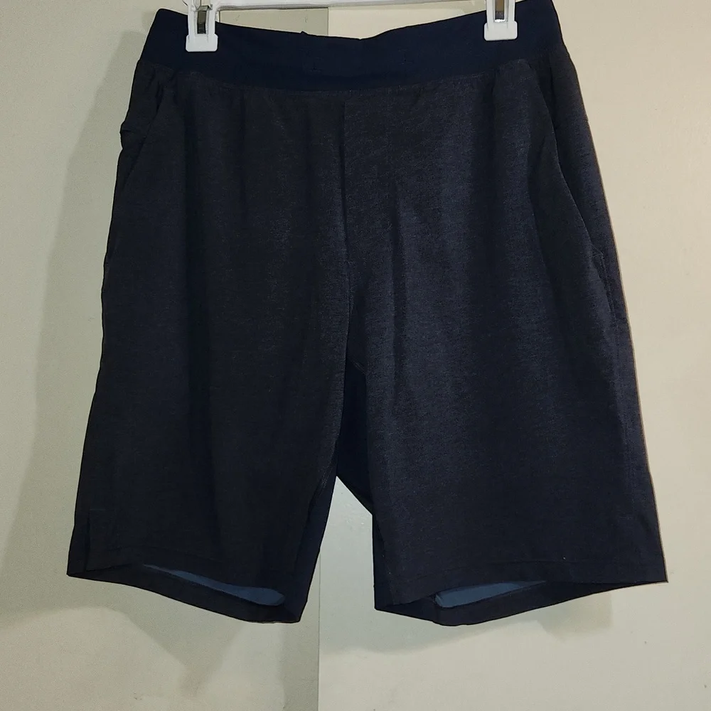 Lululemon☆ T.H.E Short 9" - Picture 3 of 9